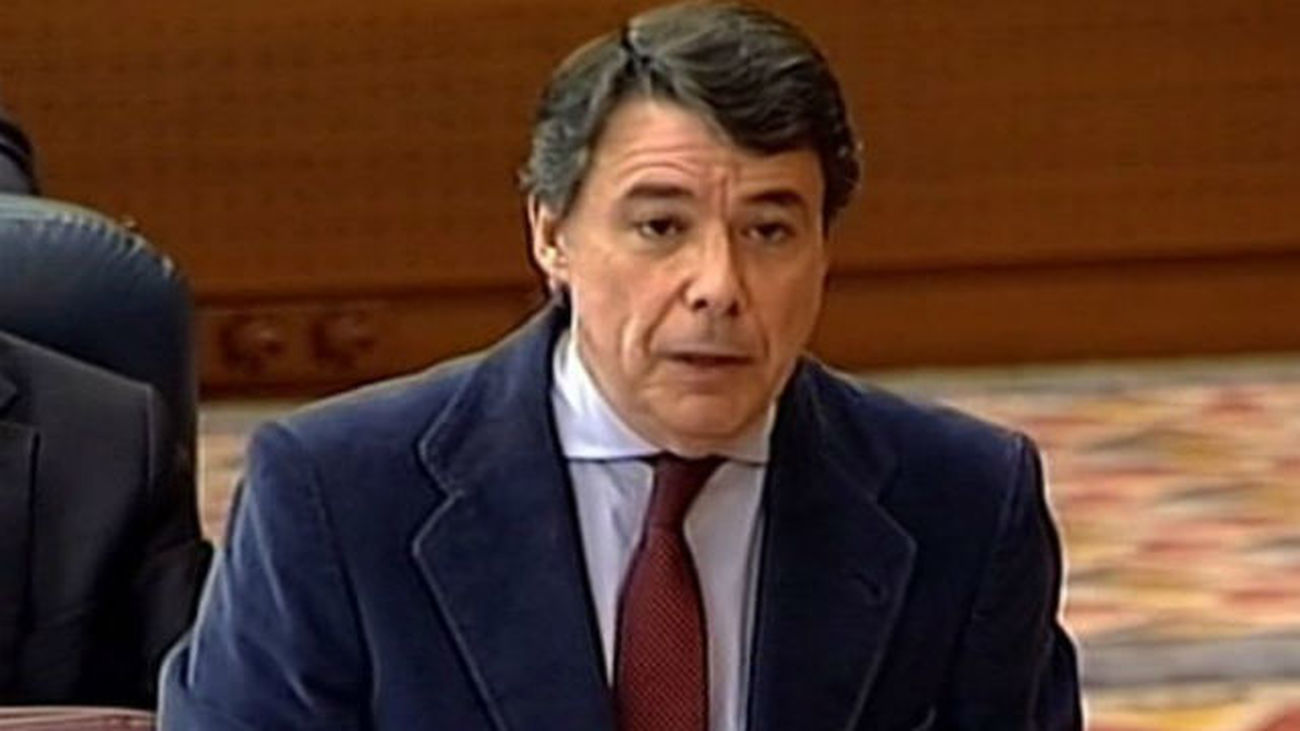 González replica a IU que la "buitre" en la venta de pisos es Tania Sánchez