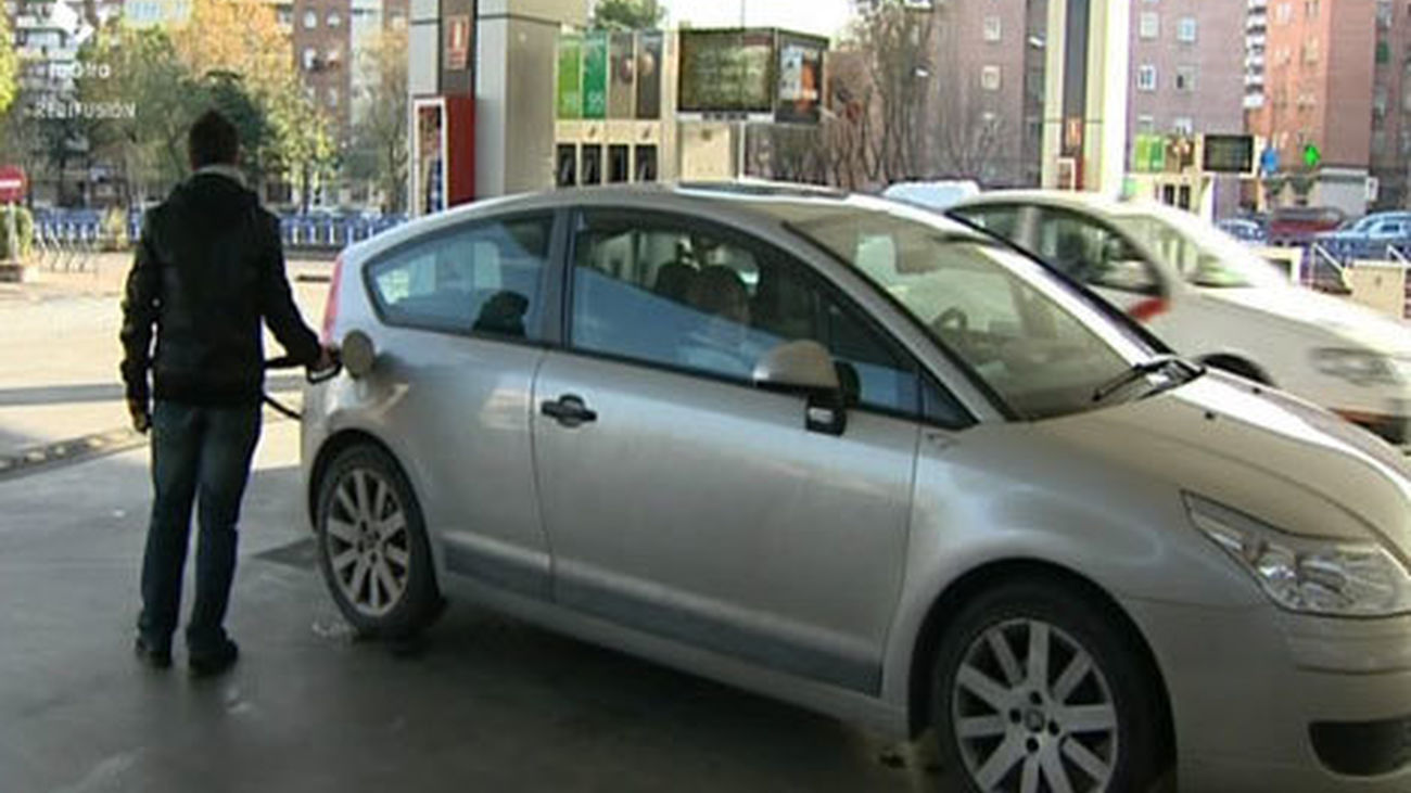 La gasolina y el gasóleo suben  un 1,3% y suman dos semanas consecutivas al alza