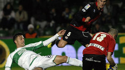 Rayo y Elche se citan en busca de tres puntos claves para la permanencia