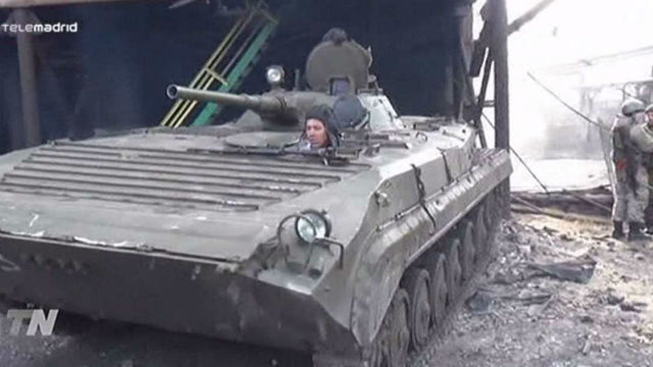 Ucrania incrementa su presencia militar en la frontera con Crimea