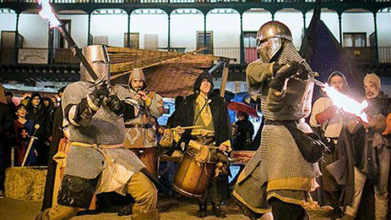 Chinchón celebra su mercado y carnaval medieval