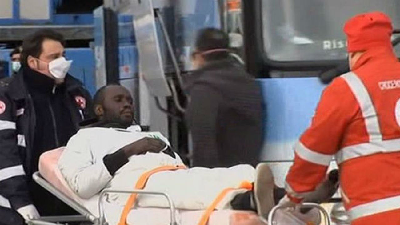 Guardacostas italianos localizan doce nuevas embarcaciones con inmigrantes