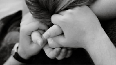 La Enfermería denuncia el riesgo que suponen las 'doulas' para las embarazadas