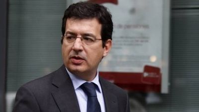 Andreu propone juzgar a Rato, Blesa y otros 64 exdirectivos por las 'tarjetas black'