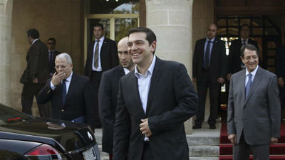 Tsipras rechaza el ultimátum y anuncia sus primeras medidas legislativas
