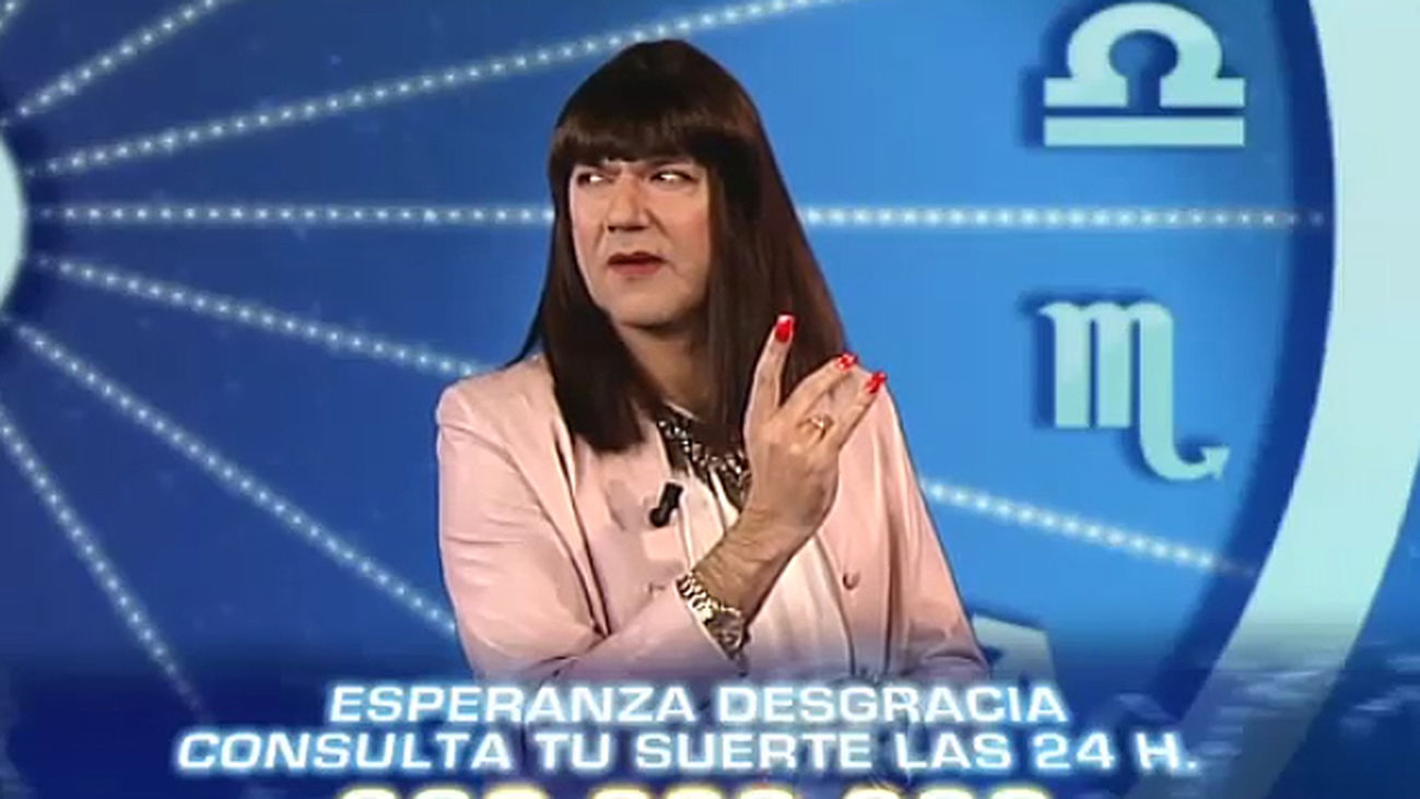 Tele Carlos Floriano echa mano de los astros y contacta telefónicamente con Esperanza Desgracia
