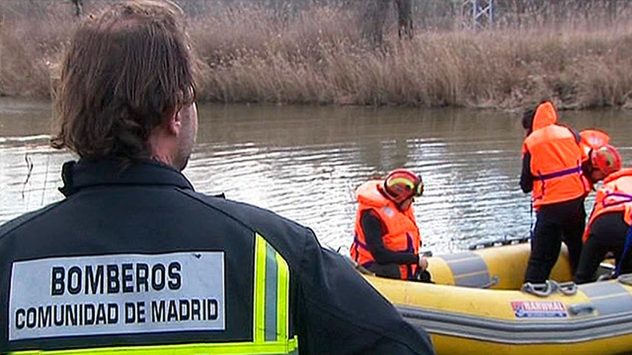 Bomberos y Protección Civil participan en las labores de búsqueda de Richard, el joven de 17 años desaparecido en Alcalá de Hen