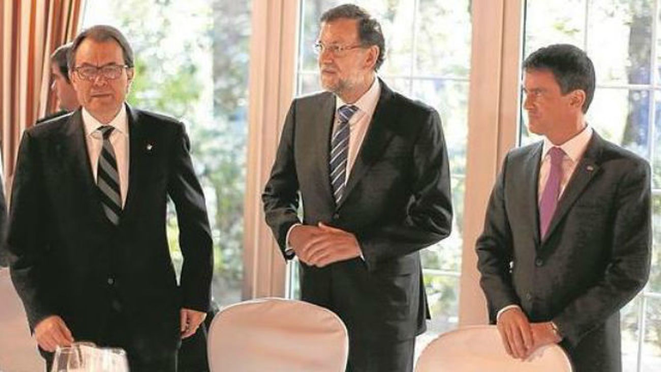 Rajoy y Mas tienen un encuentro "correcto" y no hablan del debate soberanista