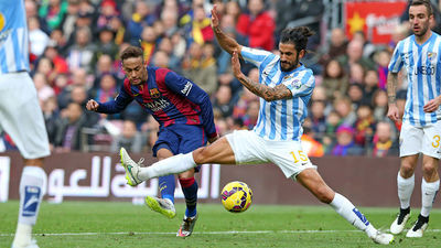0-1. El Málaga asalta el Camp Nou