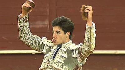 Rotundo triunfo del novillero Alvaro Lorenzo en Vistalegre