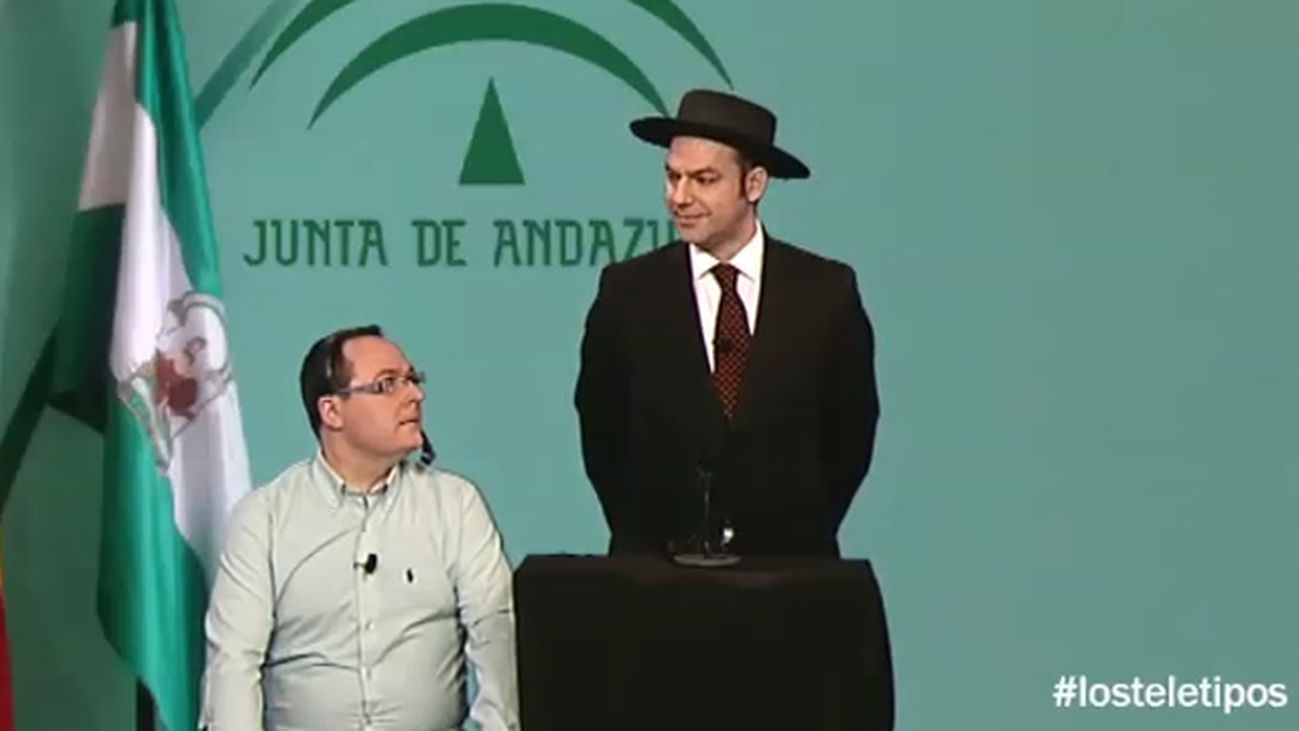 El ex presidente de la Junta de Andalucía monta en cólera con su intérprete durante la última rueda de prensa