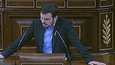 Garzón se estrena acusando a Rajoy de tener solo futuro como "cuentacuentos"