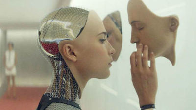 La robótica de 'Ex Machina' y la comedia francesa 'Samba', en cartelera
