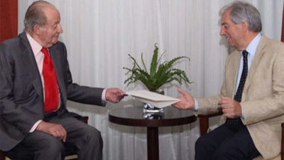 Tabaré Vázquez expresa a don Juan Carlos su "aprecio y cariño" por España