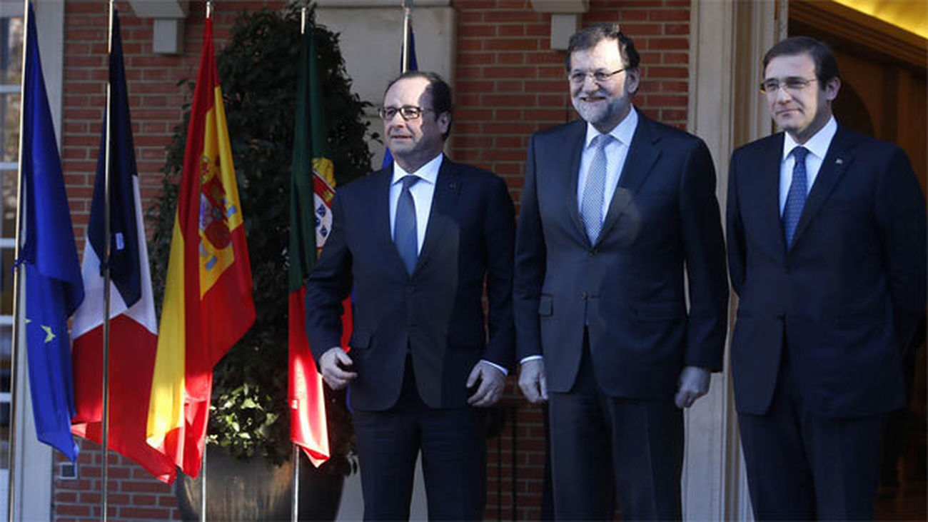Rajoy, Hollande y Passos Coelho firman un plan de interconexiones enérgeticas