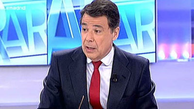 González denuncia una "cacería informativa" para impedir el 'ticket Aguirre-González'