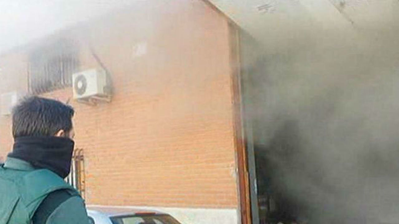 Detenida una familia por incendiar una nave con una plantación de marihuana