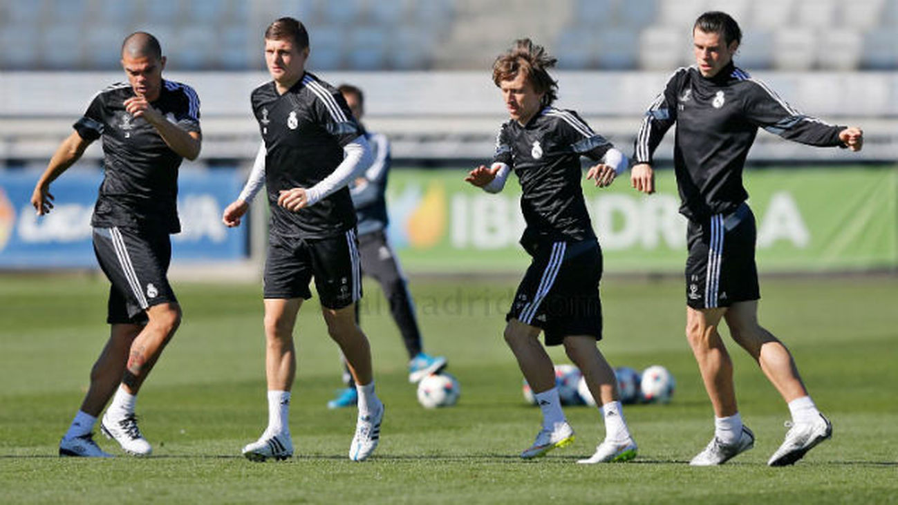 Modric y Ramos se entrenan con normalidad