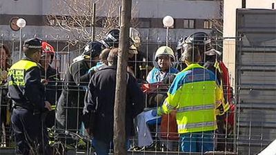 Herido grave un operario tras caerle encima de las piernas una plancha de hormigón