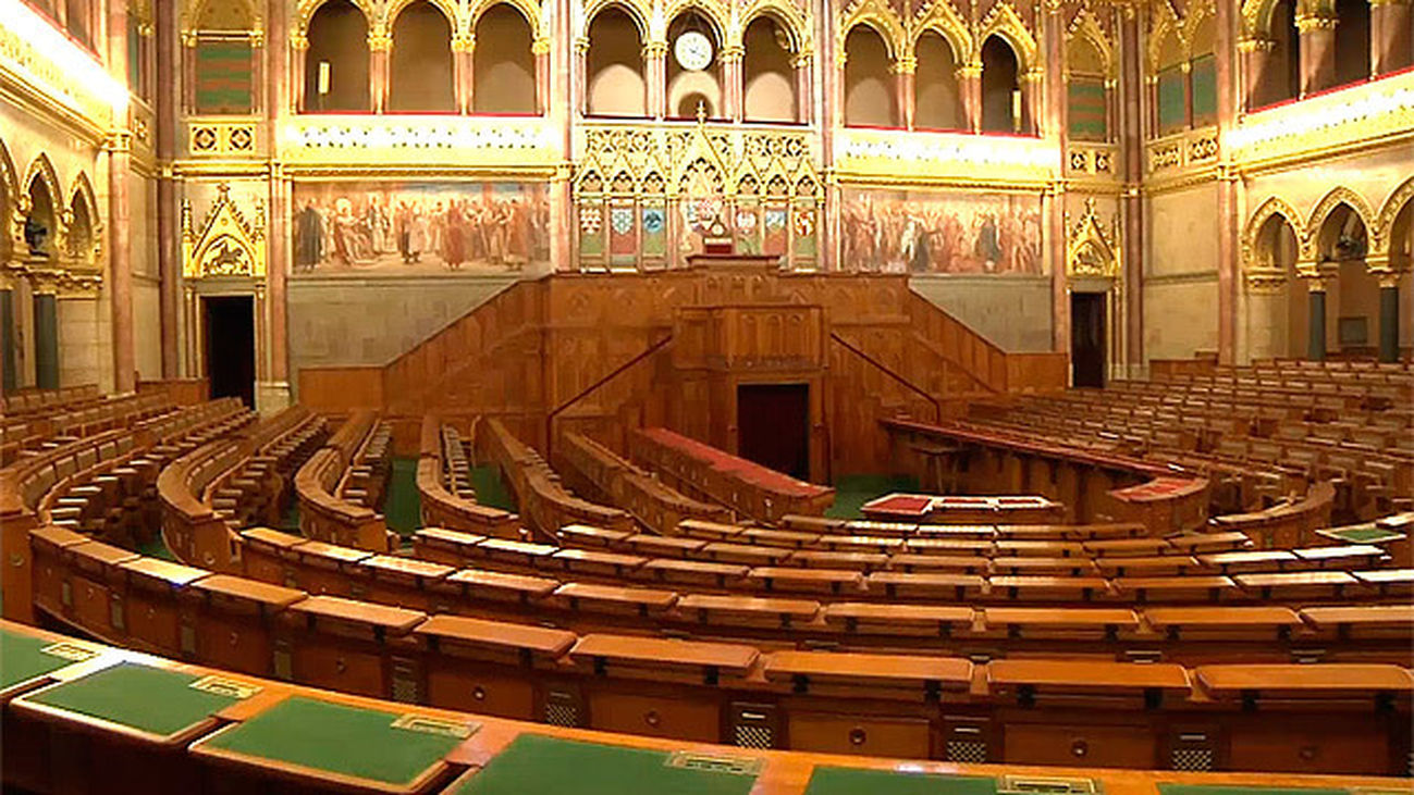 El Parlamento húngaro, el más bello del mundo