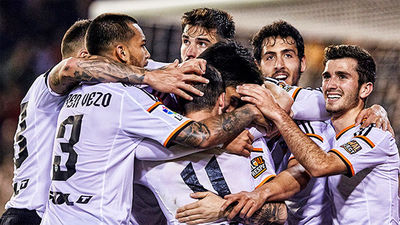 2-0. El Valencia reaccionó y el Depor sufrió tras el descanso