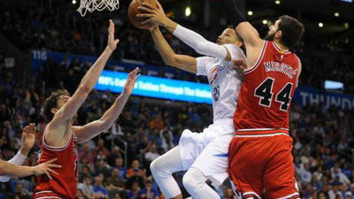 Pau Gasol y Mirotic destacan pero pierden los Bulls