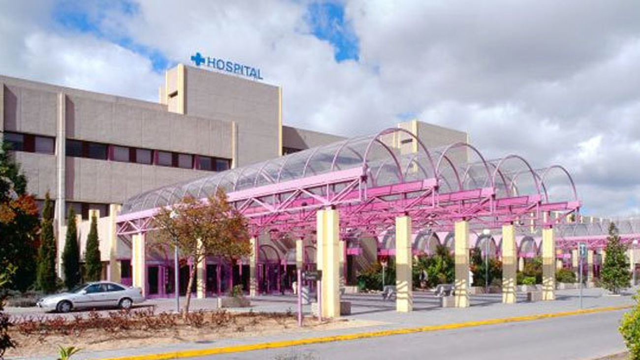 Un obrero sufre quemaduras con un abrasivo cuando trabajaba en Boadilla