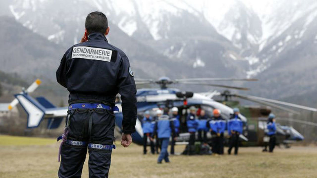 Gendarmería francesa en el accidente aéreo de los Alpes