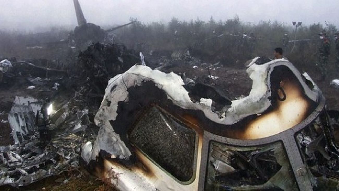 No es la primera vez que un piloto estrella un avión de manera premeditada