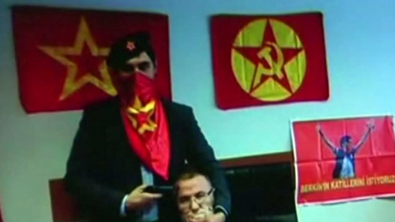 Un grupo armado de extrema izquierda toma como rehén a un fiscal en Estambul