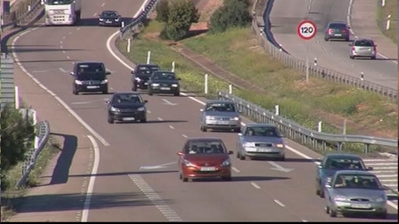 Más de 110 kilómetros de retenciones al mediodía del jueves santo