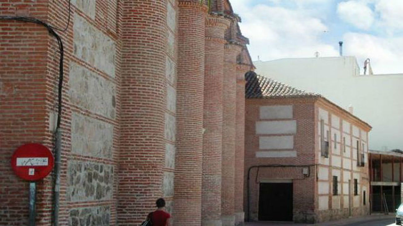 En estado muy grave un cofrade tras caer del tejado de un convento en Alcalá
