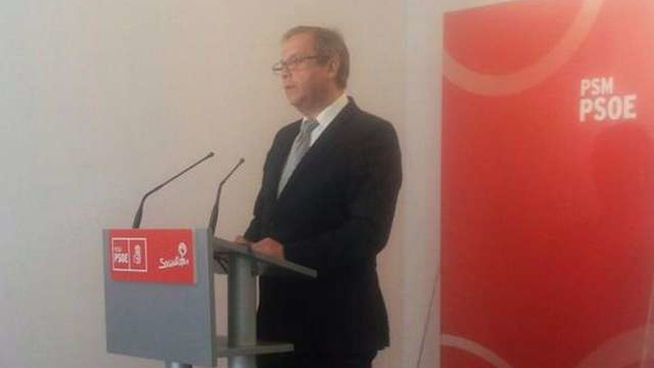 Carmona: "Un joven madrileño emigra al extranjero en busca de trabajo cada hora2