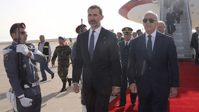 Felipe VI visita en Líbano a las  tropas españolas