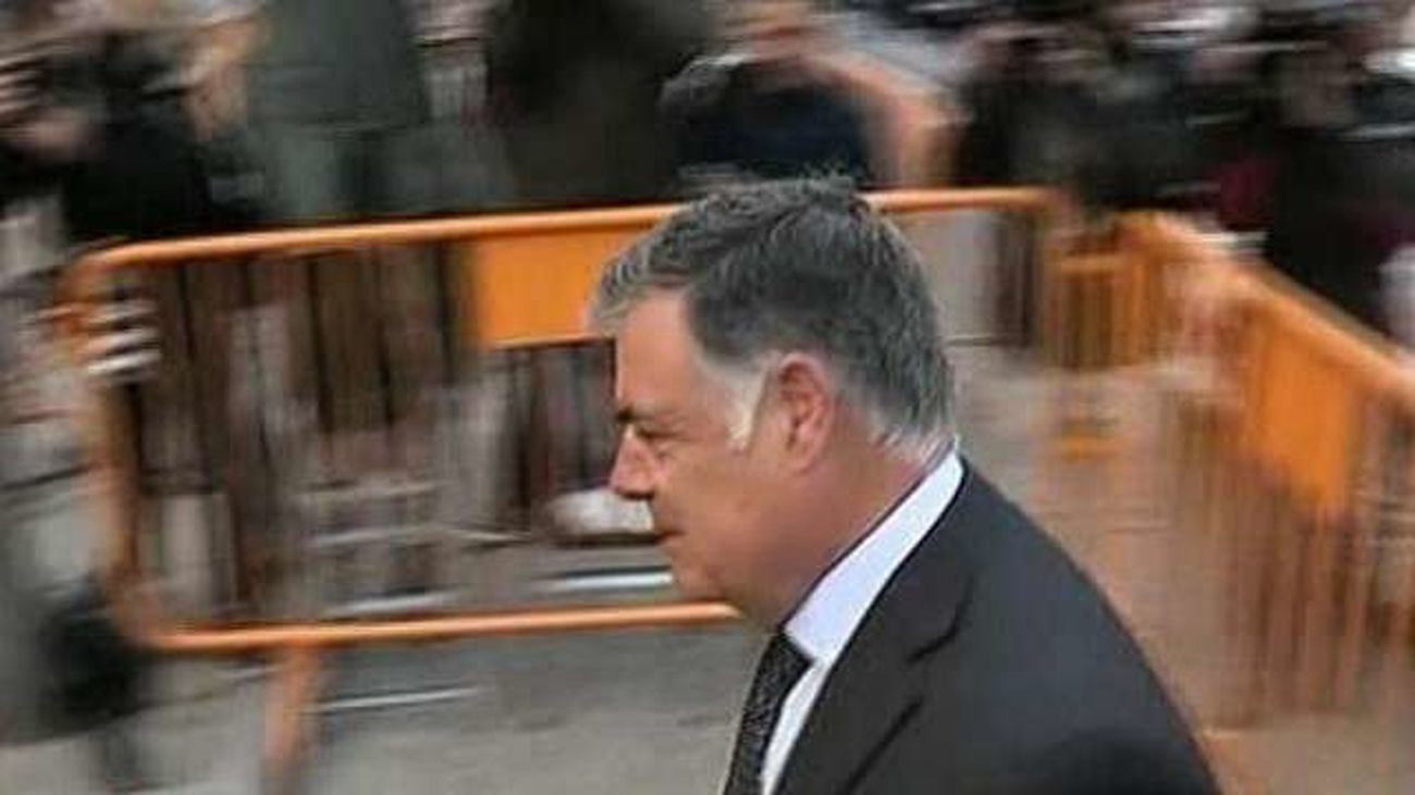 Viera niega su intervención en los ERE y responsabiliza a sus subordinados