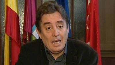 García Montero insta a Podemos a no actuar con soberbia pidiendo la liquidación de IU