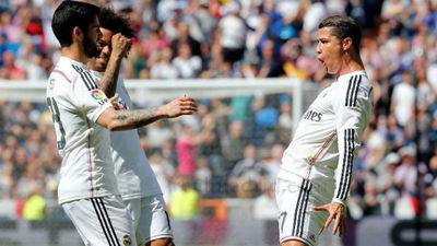 3-0. El Real Madrid golea al Eibar y reduce diferencias con el Barça