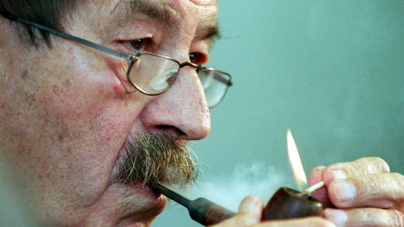 Muere el escritor alemán, premio Nobel, Günter Grass