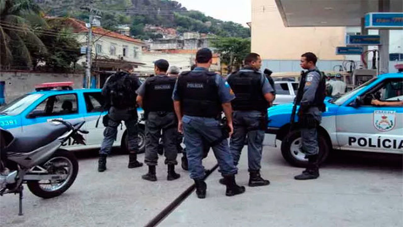 Policías brasileños