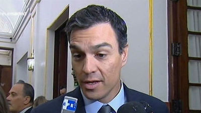 Sánchez lamenta "muchísimo" haber votado por error" la "indecente" reforma del aborto del PP