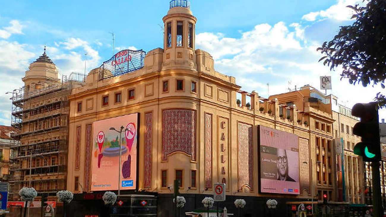 El Ayuntamiento renueva tres puntos de información turística