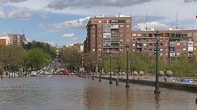 El Ayuntamiento aconseja evitar el Paseo de Extremadura por la rotura de una tubería