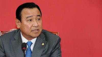 El primer ministro surcoreano presenta su dimisión por un presunto soborno