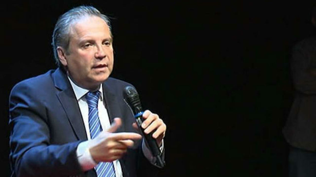 Carmona creará un carné para fomentar la asistencia de escolares al teatro