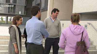 Treinta y cinco cooperativistas ocupan sus casas tras dos años sin recibir la licencia de ocupación