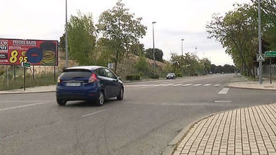 En estado muy grave un joven al colisionar su ciclomotor con otro vehículo en las Rozas