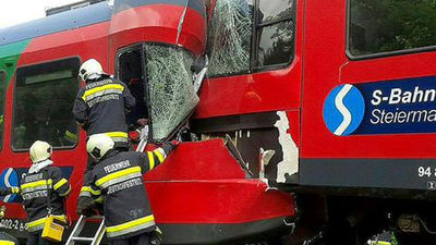 Un muerto y nueve heridos en un choque de trenes en Austria