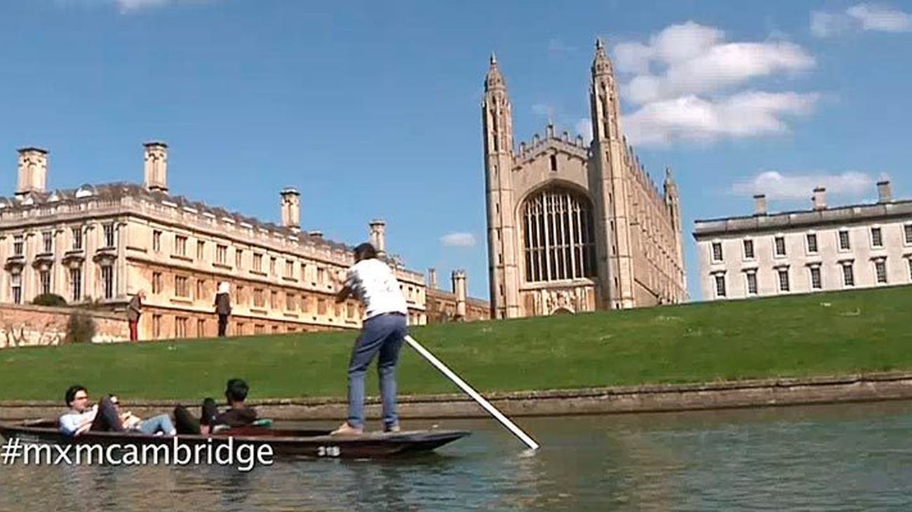 Punting, de paseo en barca por Cambridge