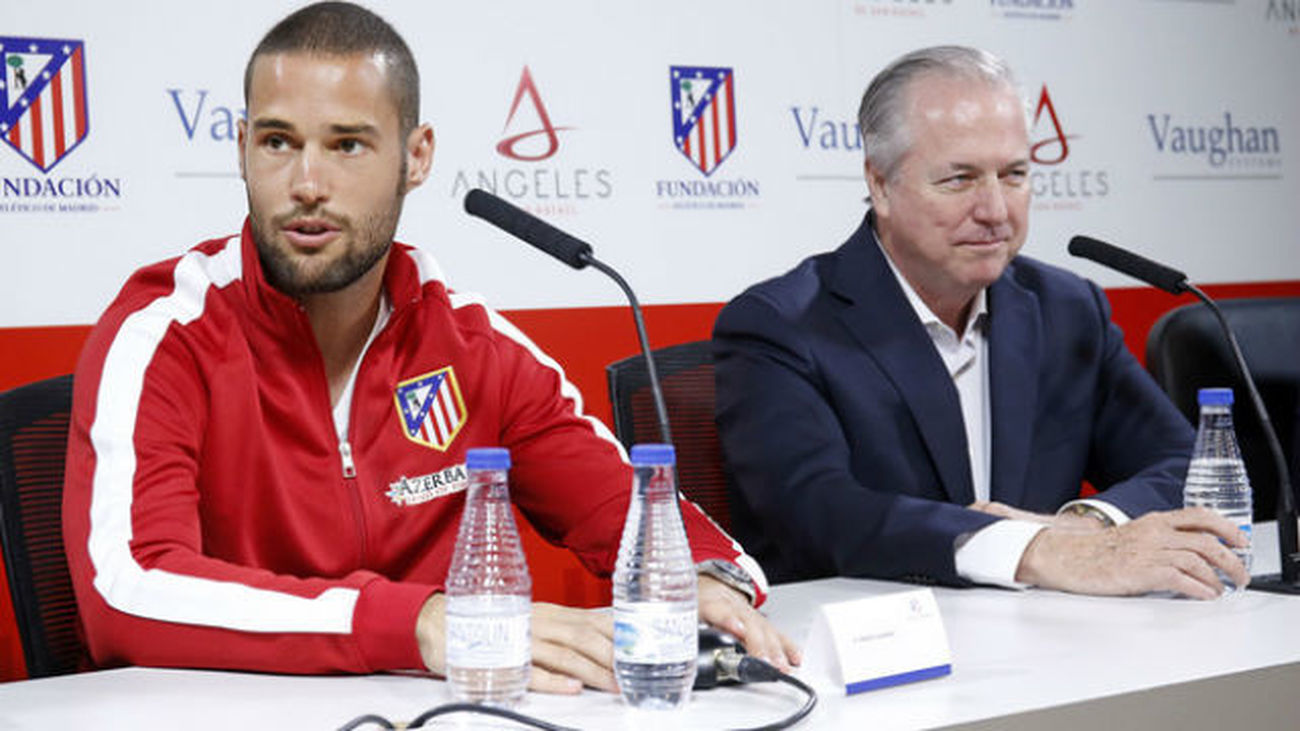 Mario Suárez: "Lamentablemente el míster confía más en otros"