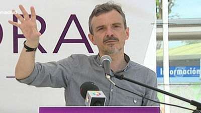 López (Podemos) promete garantizar el derecho de vivienda y parar los desahucios